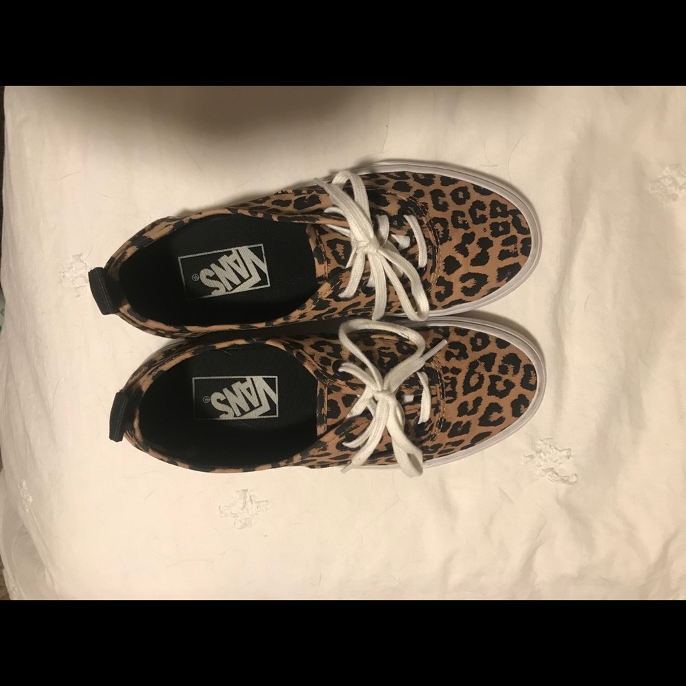 Leopard Vans! - Picture 4 of 4